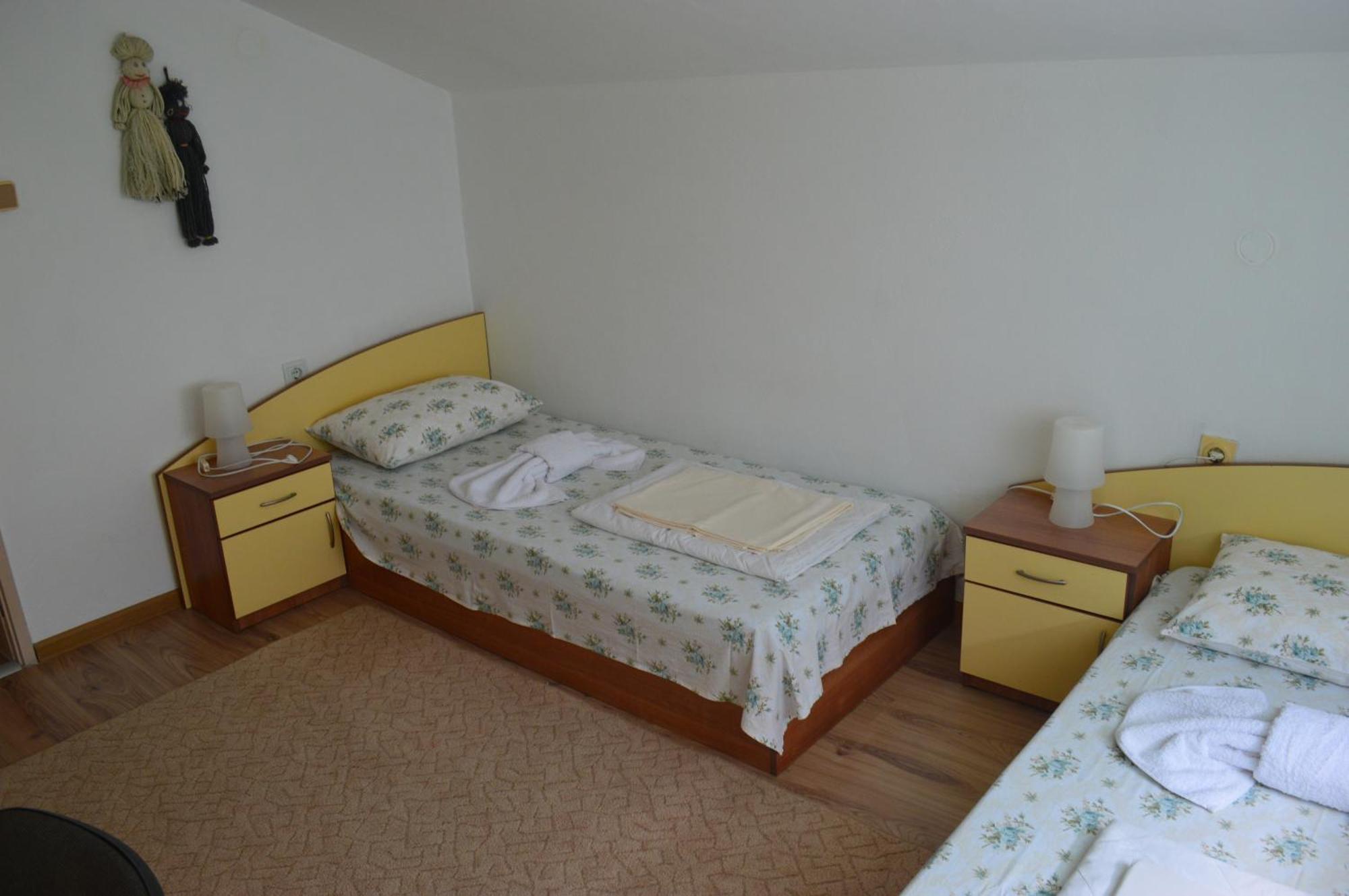 Hotel Yanis à TTchernomorets Extérieur photo