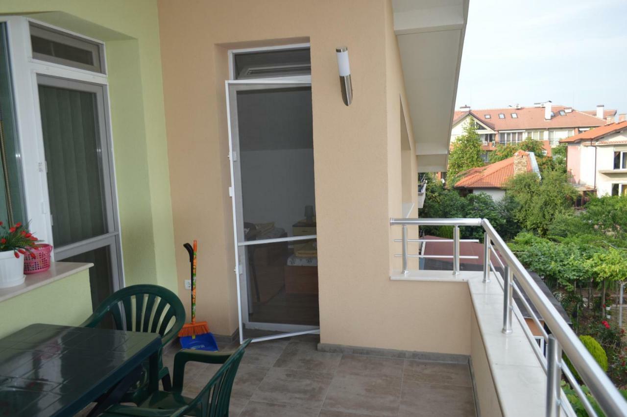 Hotel Yanis à TTchernomorets Extérieur photo