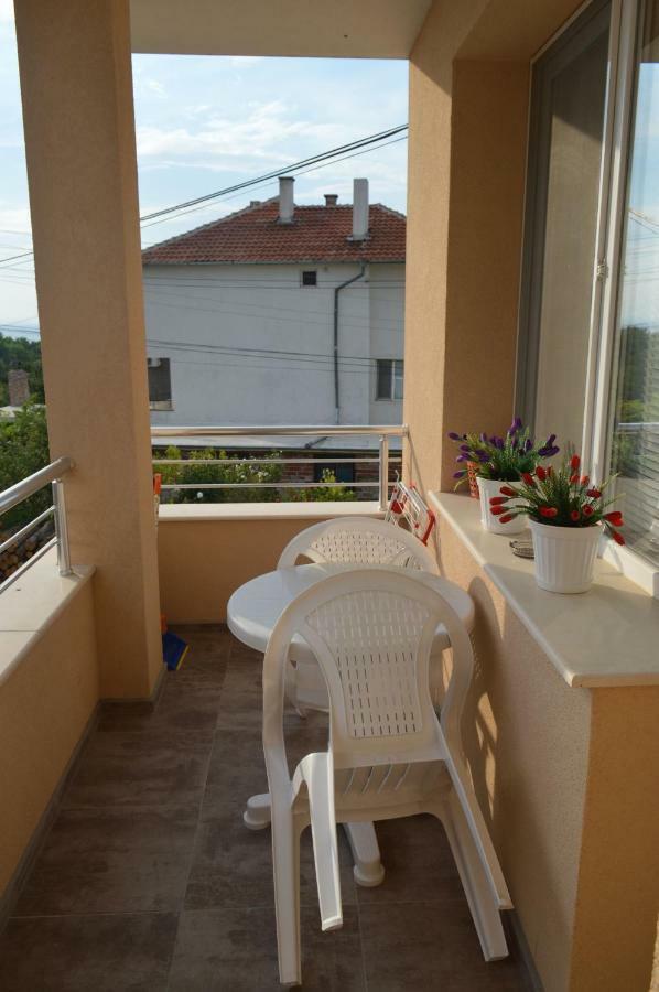 Hotel Yanis à TTchernomorets Extérieur photo